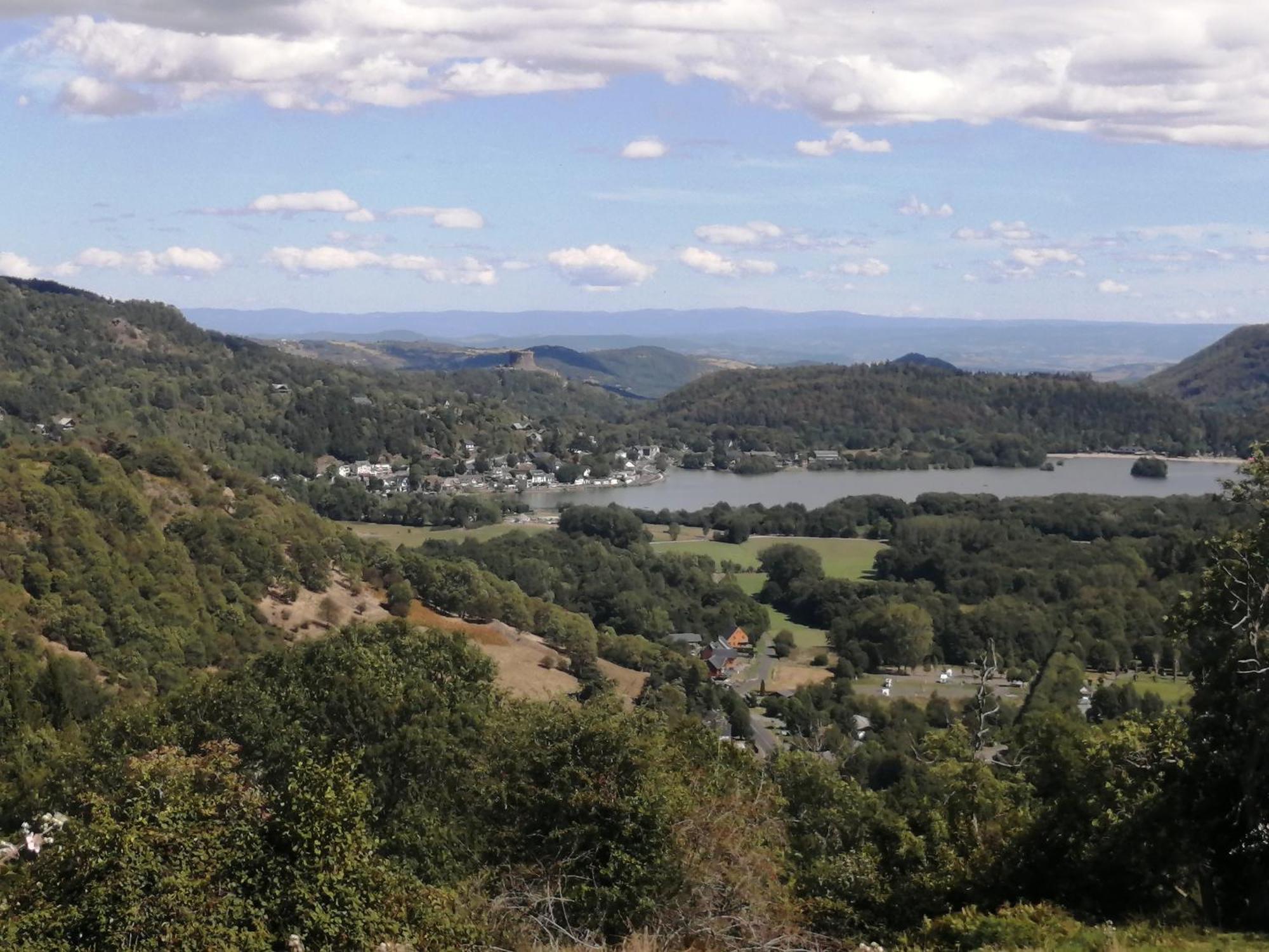 L'Auvergnate Chambon-sur-Lac Eksteriør billede